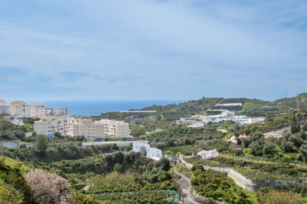 6 bedroom Townhouse for sale in Torrox - € 299,000 (Ref: 9618873)