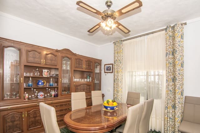 6 soveværelse Byhus til salg i Torrox Pueblo, Torrox - € 299.000 (Ref: 9618873)