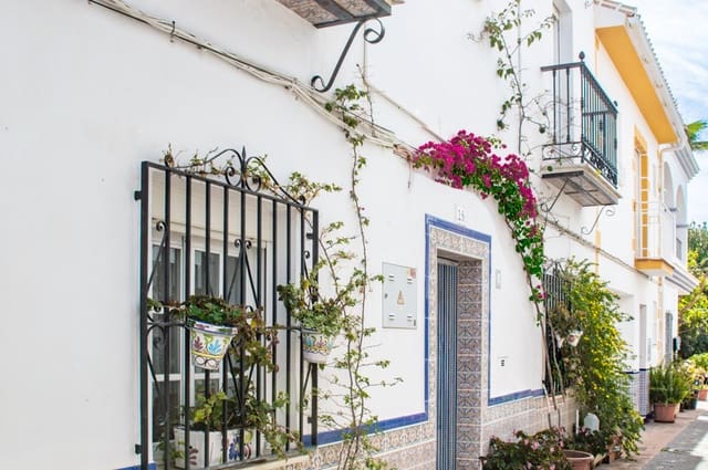 6 soveværelse Byhus til salg i Torrox Pueblo, Torrox - € 299.000 (Ref: 9618873)