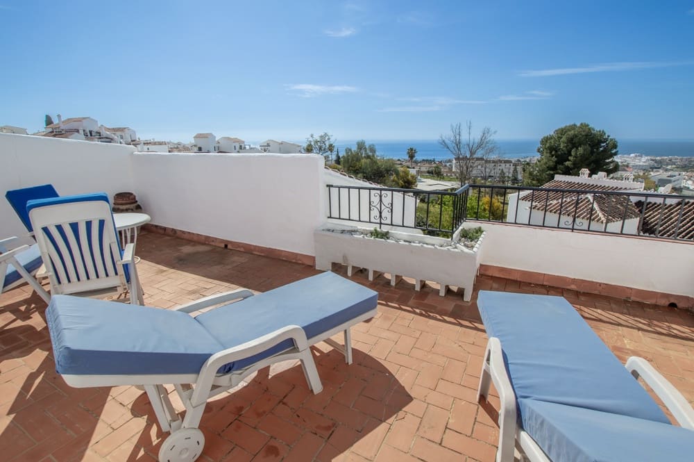 2 Zimmer Apartment zu verkaufen in Nerja mit Pool - 295.000 € (Ref: 9669873)