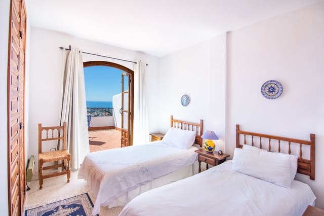 2 sypialnia Apartament na sprzedaż w Nerja z basenem - 295 000 € (Ref: 9669873)