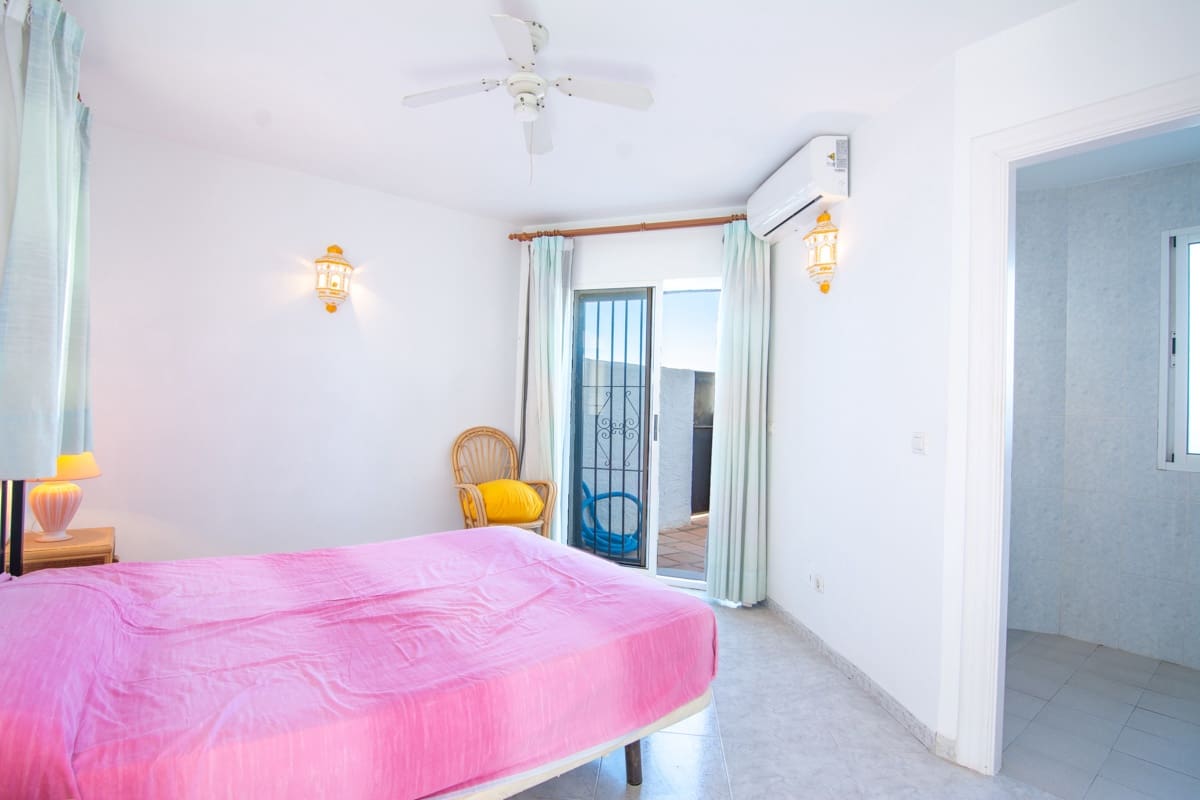 7 soverom Villa til salgs i Nerja med svømmebasseng - € 699 000 (Ref: 9780221)