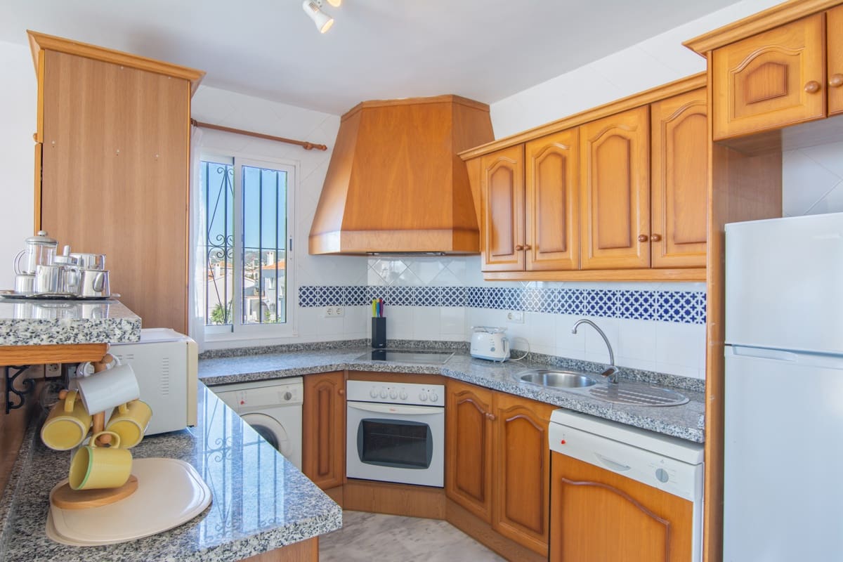 7 soverom Villa til salgs i Nerja med svømmebasseng - € 699 000 (Ref: 9780221)