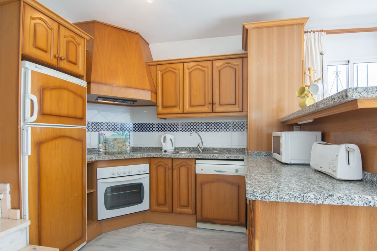 7 soverom Villa til salgs i Nerja med svømmebasseng - € 699 000 (Ref: 9780221)