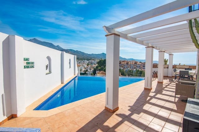 3 chambre Villa/Maison à vendre à Burriana, Nerja avec piscine garage - 799 000 € (Ref: 9790767)