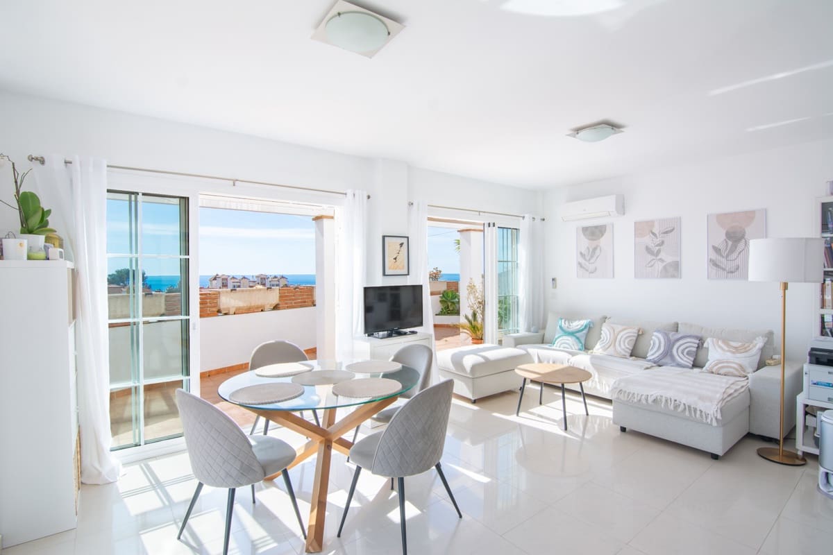 3 bedroom Villa for sale in Nerja with pool garage - € 799,000 (Ref: 9790767)