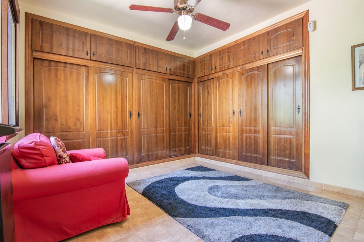 4 Zimmer Villa zu verkaufen in Nerja mit Pool - 1.750.000 € (Ref: 9807766)