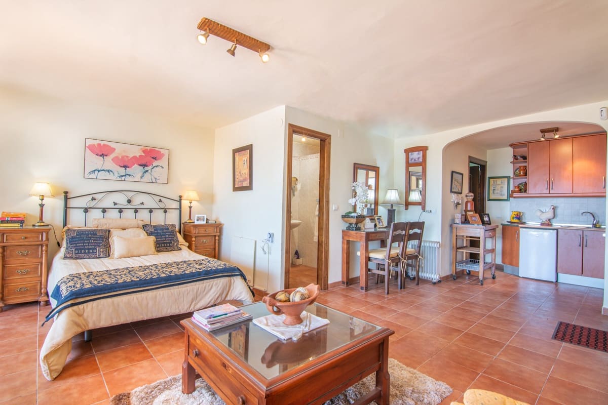 4 Zimmer Villa zu verkaufen in Nerja mit Pool - 1.750.000 € (Ref: 9807766)