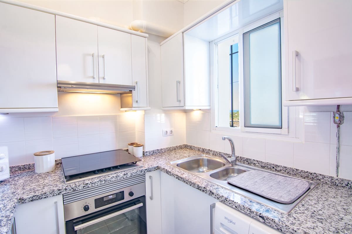 2 bedroom Apartment for sale in Nerja with pool - € 299,000 (Ref: 9838959)