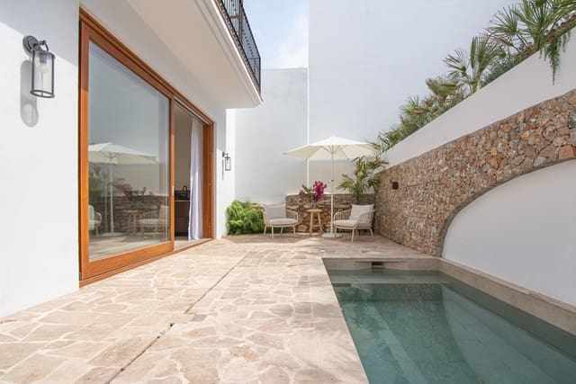 2 soverom Hus til salgs i Nerja med svømmebasseng - € 690 000 (Ref: 9880651)