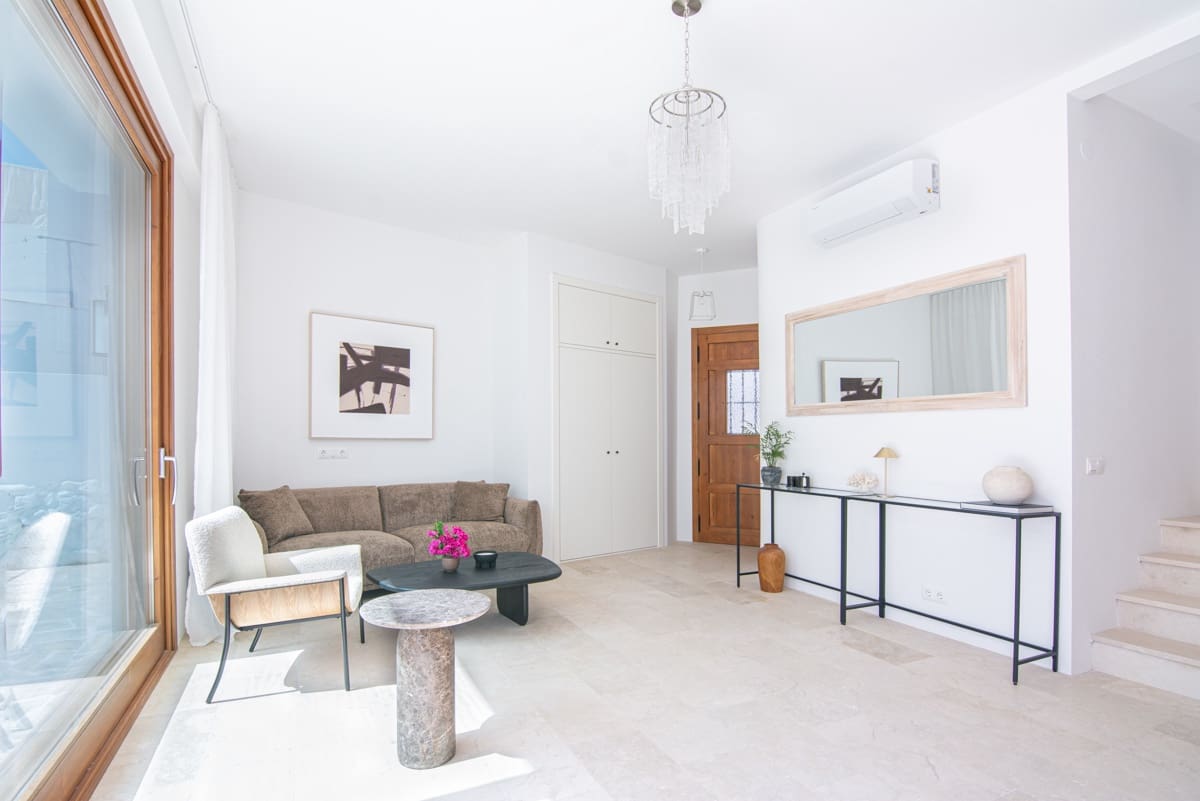 2 bedroom Townhouse for sale in Nerja with pool - € 690,000 (Ref: 9880651)