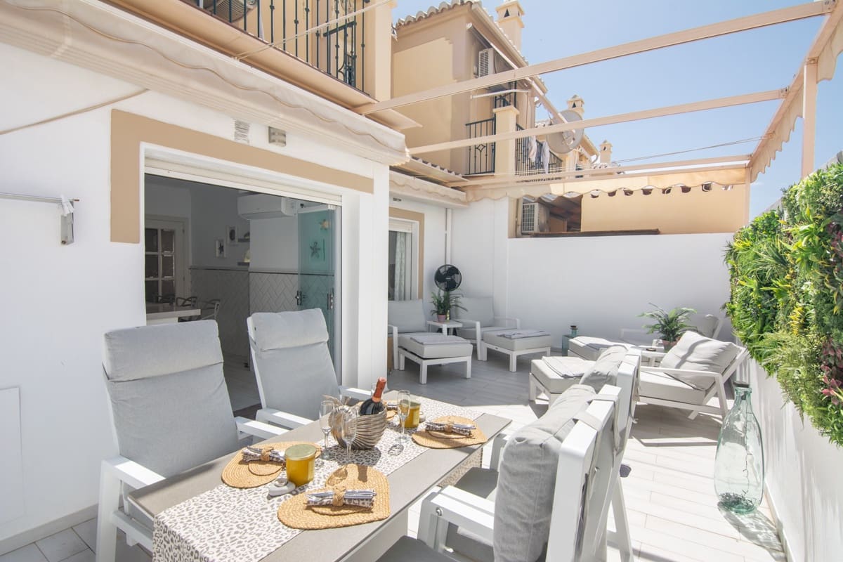 2 Zimmer Haus zu verkaufen in Torrox-Costa mit Pool Garage - 395.000 € (Ref: 9915305)