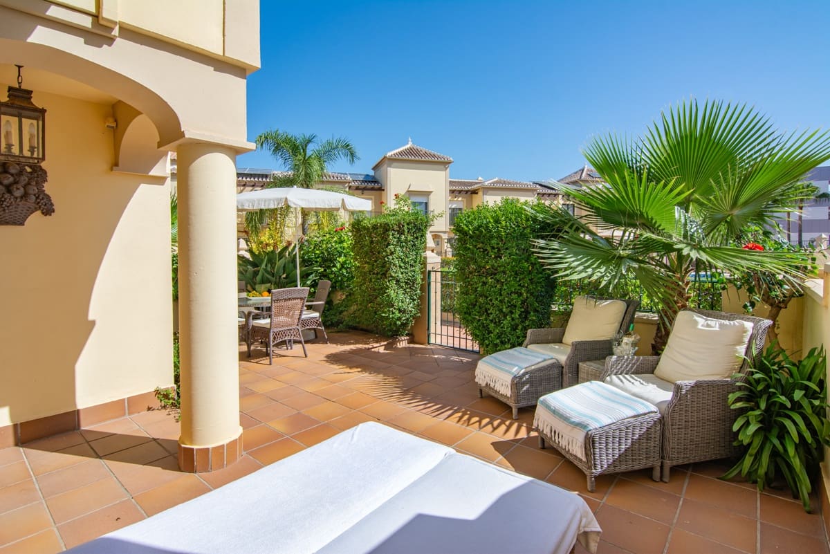 2 Zimmer Haus zu verkaufen in Torrox-Costa mit Pool Garage - 395.000 € (Ref: 9915305)