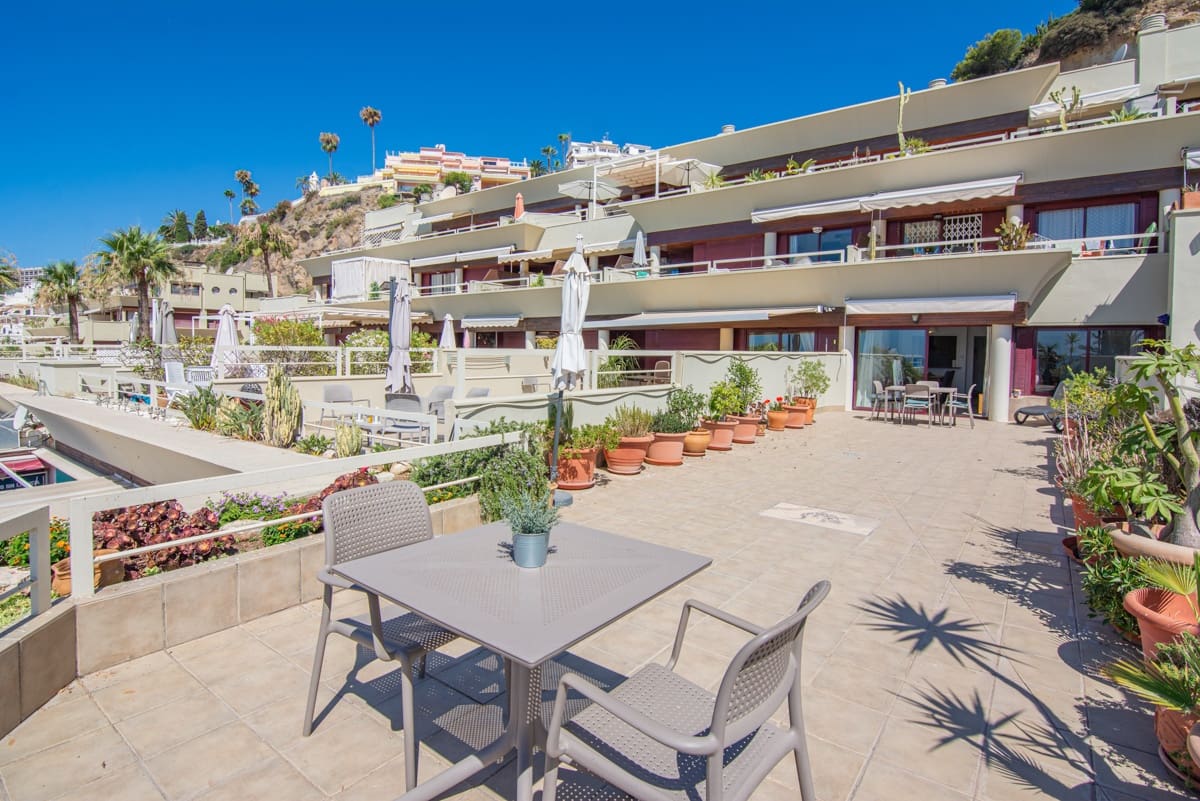 1 bedroom Apartment for sale in Nerja with garage - € 525,000 (Ref: 9941783)