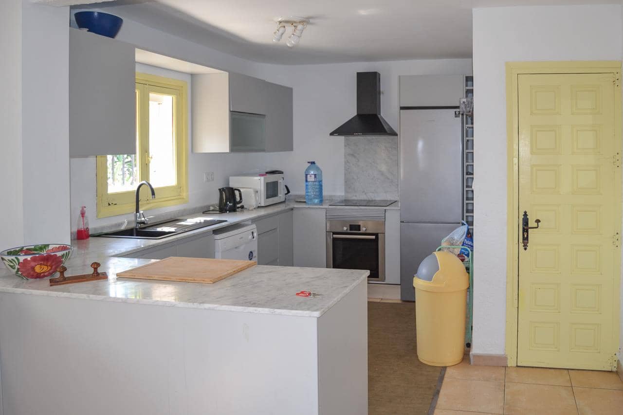 6 soveværelse Villa til salg i Pedreguer med swimmingpool garage - € 510.000 (Ref: 8202790)