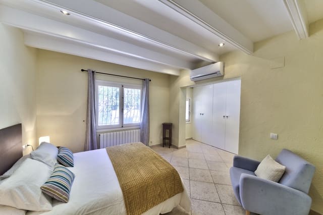 5 bedroom Villa for rent in Javea / Xàbia with pool - € 2,750 (Ref: 8465524)