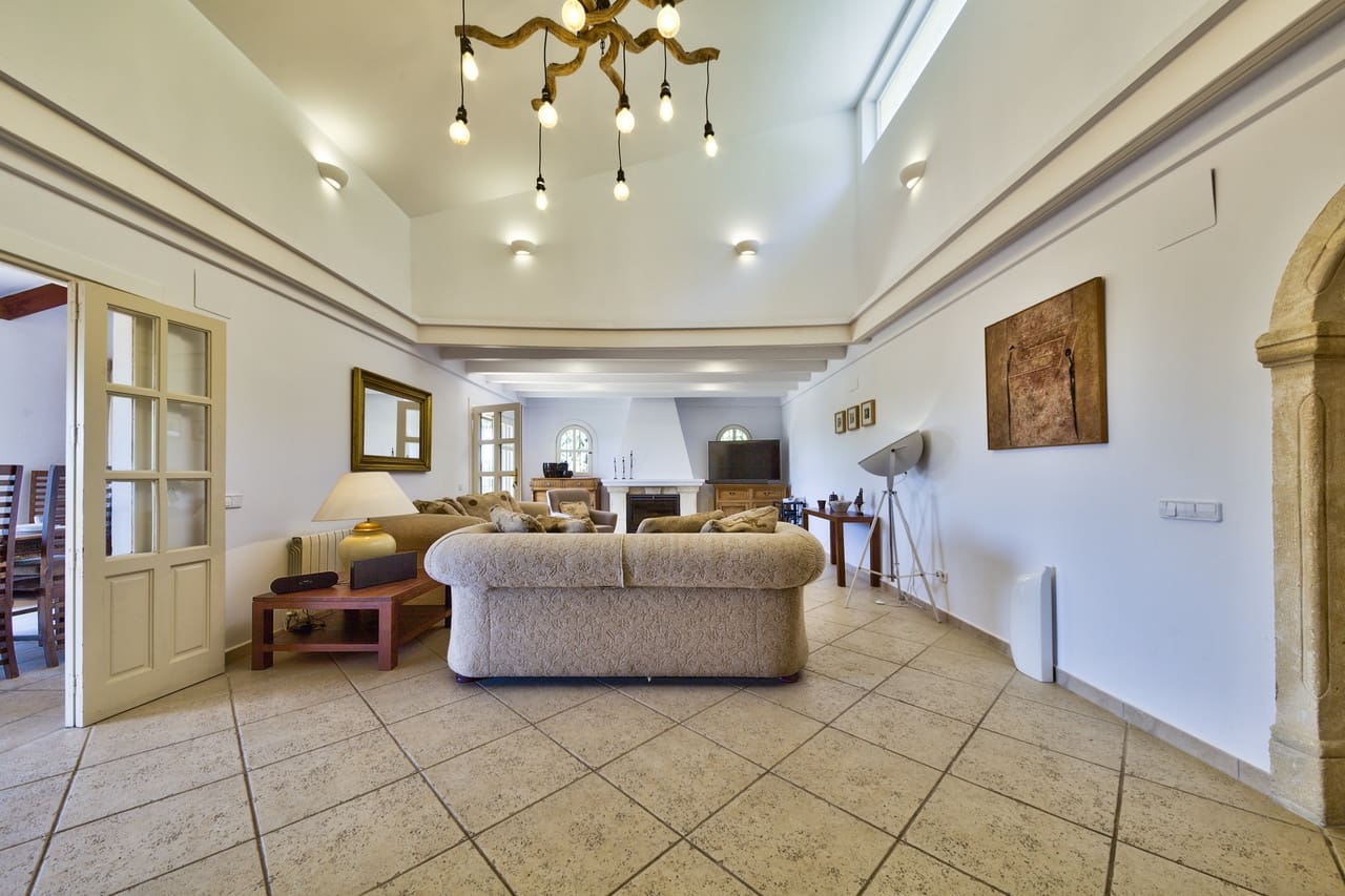 5 bedroom Villa for rent in Javea / Xabia with pool - € 2,750 (Ref: 8465524)