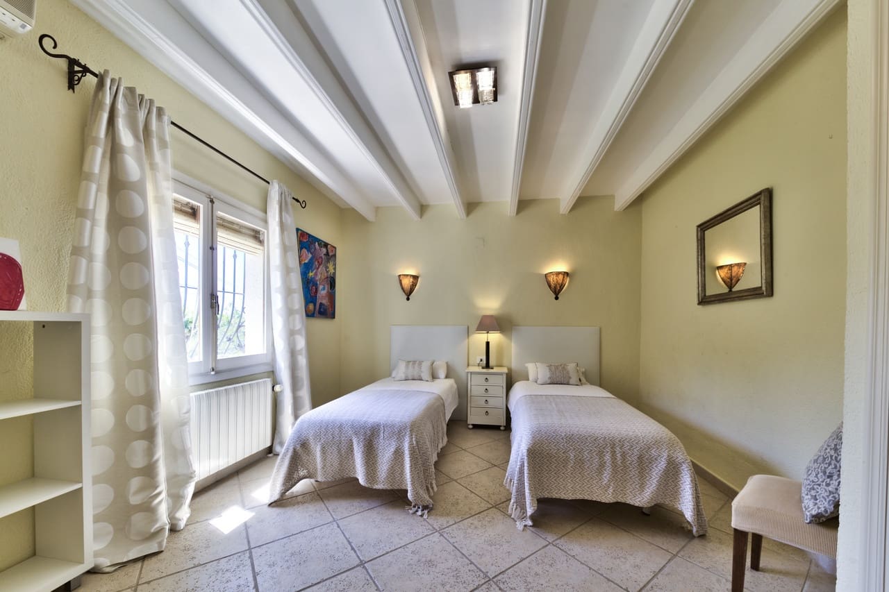 5 bedroom Villa for rent in Javea / Xabia with pool - € 2,750 (Ref: 8465524)