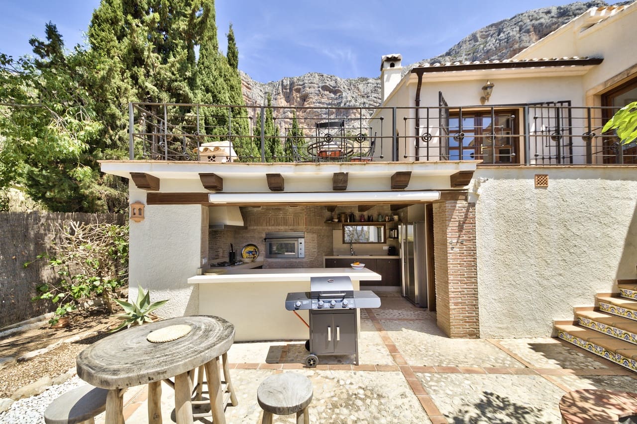 5 bedroom Villa for rent in Javea / Xabia with pool - € 2,750 (Ref: 8465524)