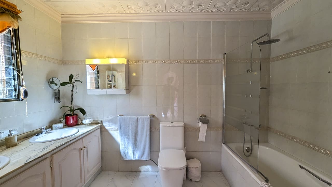 4 soverom Villa til salgs i Orba - € 599 000 (Ref: 8477134)