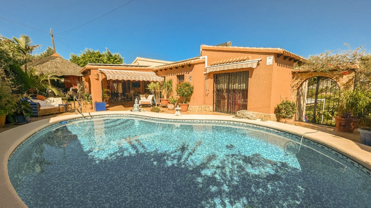 4 soverom Villa til salgs i Orba - € 599 000 (Ref: 8477134)