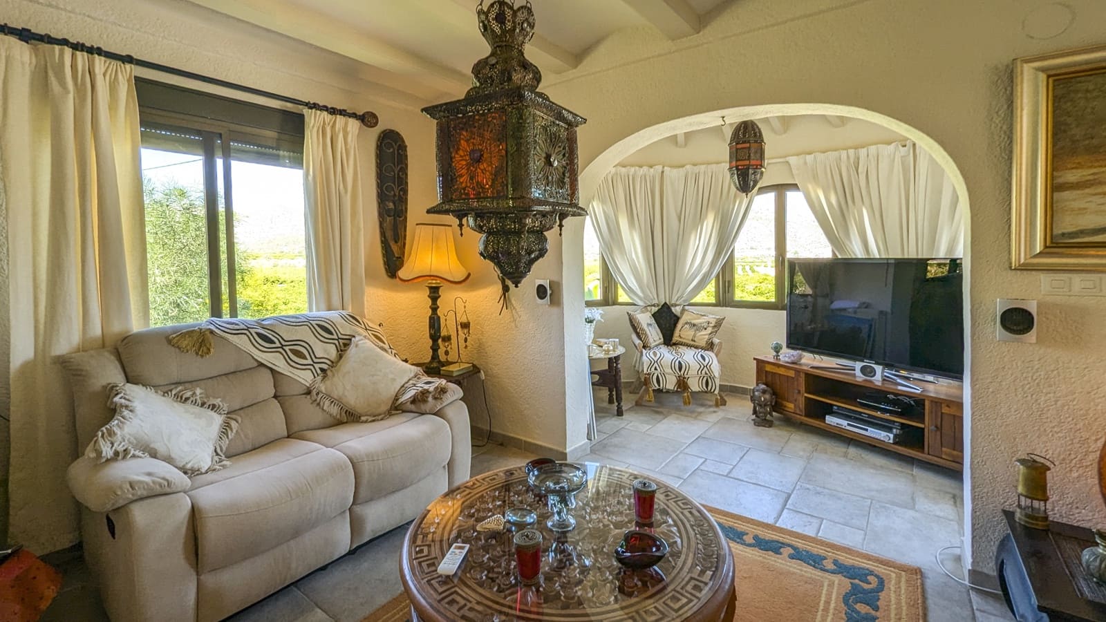Chalet de 4 habitaciones en Orba en venta con piscina - 599.000 € (Ref: 8477134)