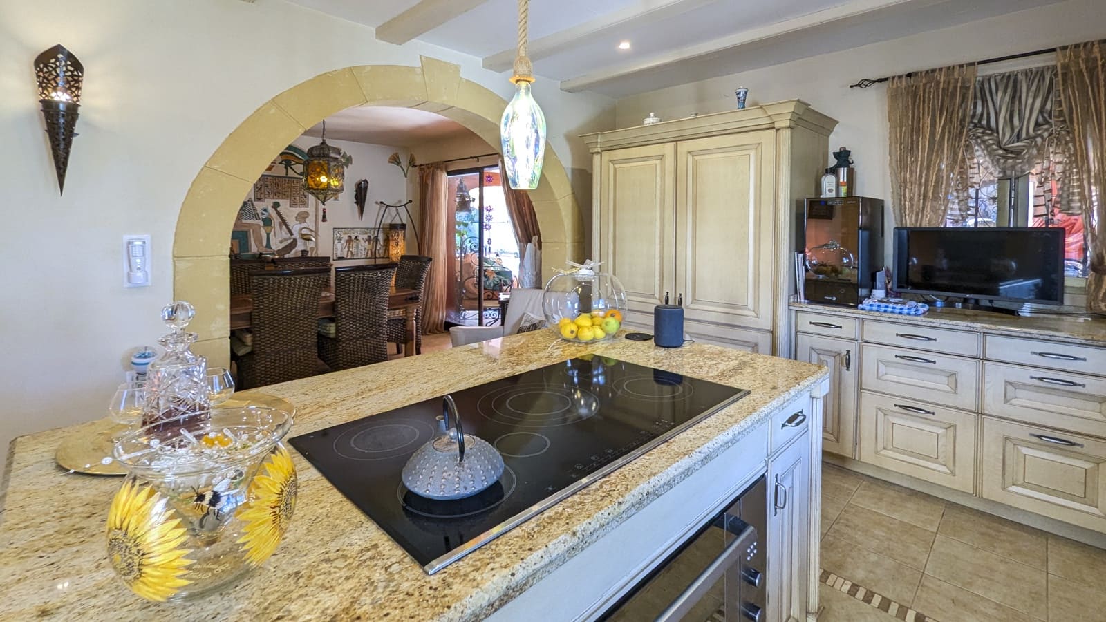 Chalet de 4 habitaciones en Orba en venta con piscina - 599.000 € (Ref: 8477134)