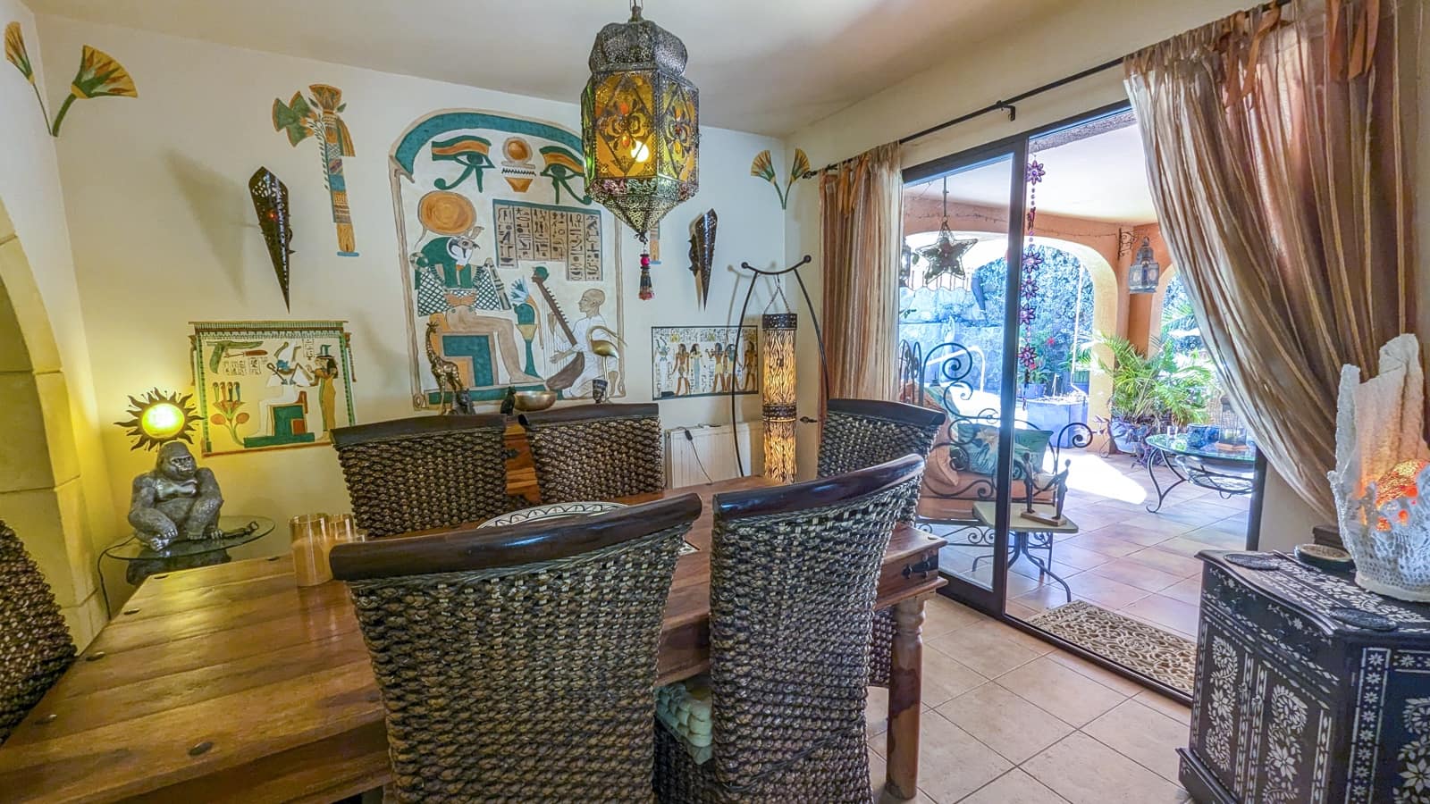 Chalet de 4 habitaciones en Orba en venta con piscina - 599.000 € (Ref: 8477134)