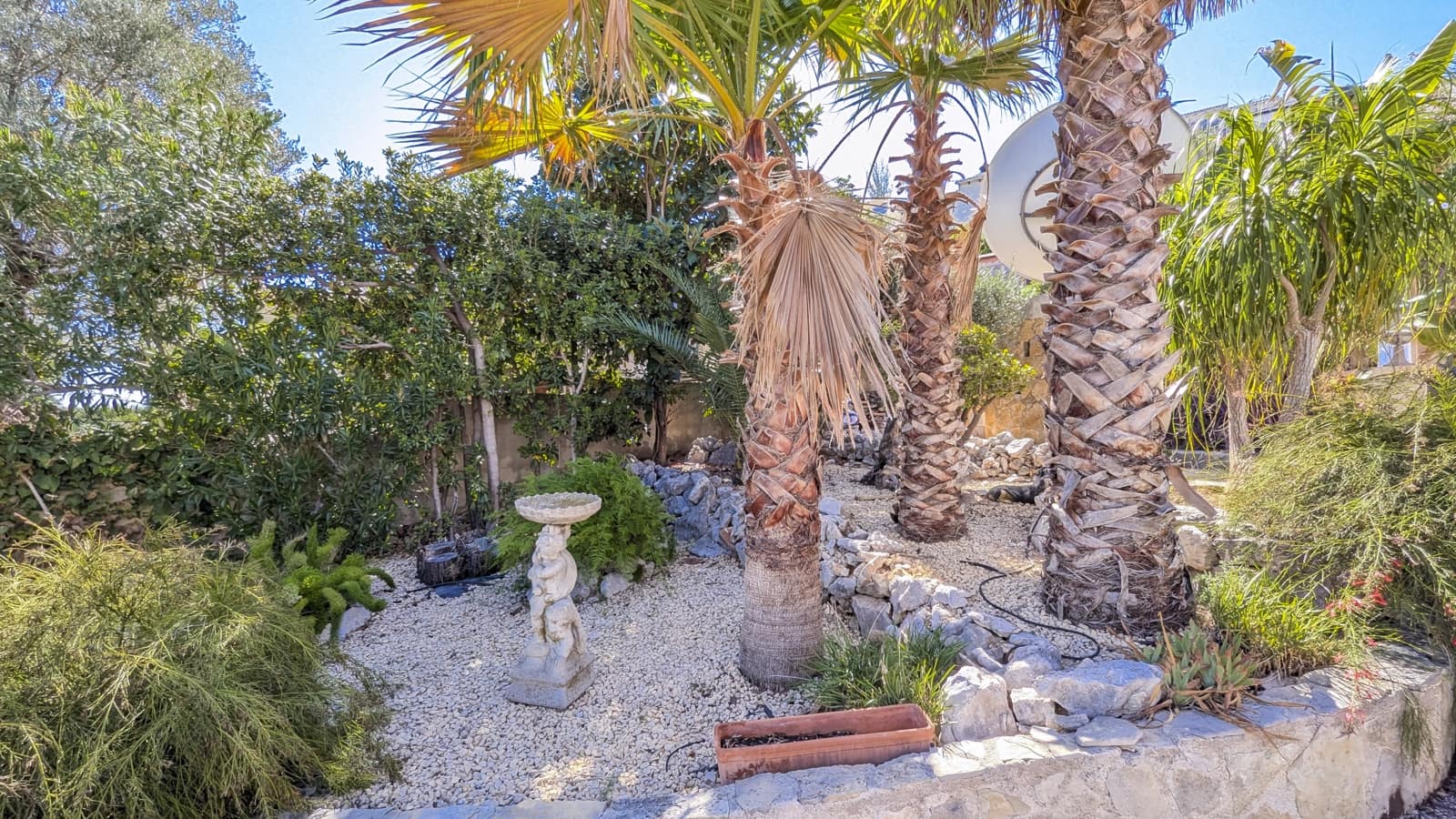 Chalet de 4 habitaciones en Orba en venta con piscina - 599.000 € (Ref: 8477134)
