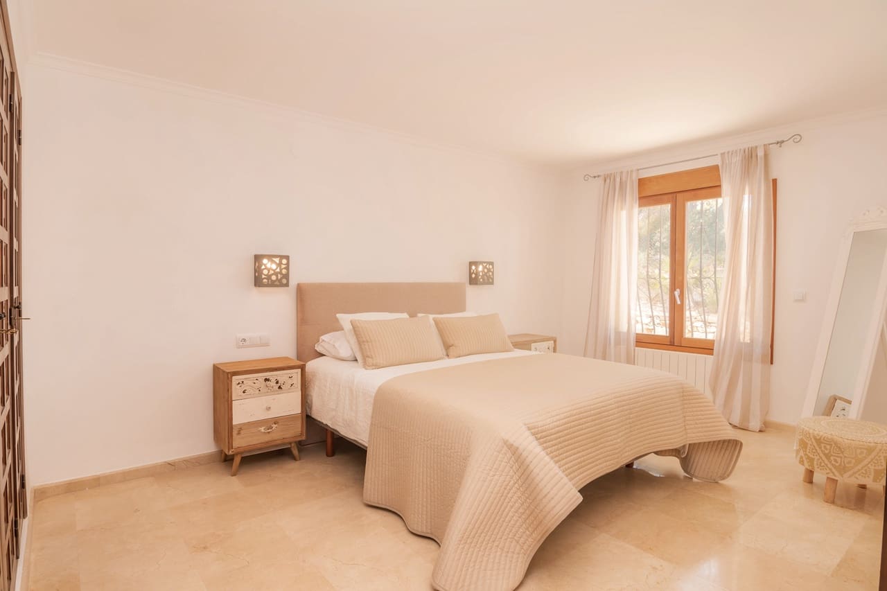 3 bedroom Villa for sale in Javea / Xabia with pool - € 3,500,000 (Ref: 8543933)