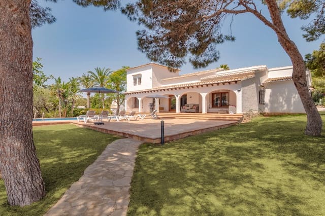 3 soveværelse Villa til salg i Javea / Xàbia med swimmingpool - € 3.500.000 (Ref: 8543933)
