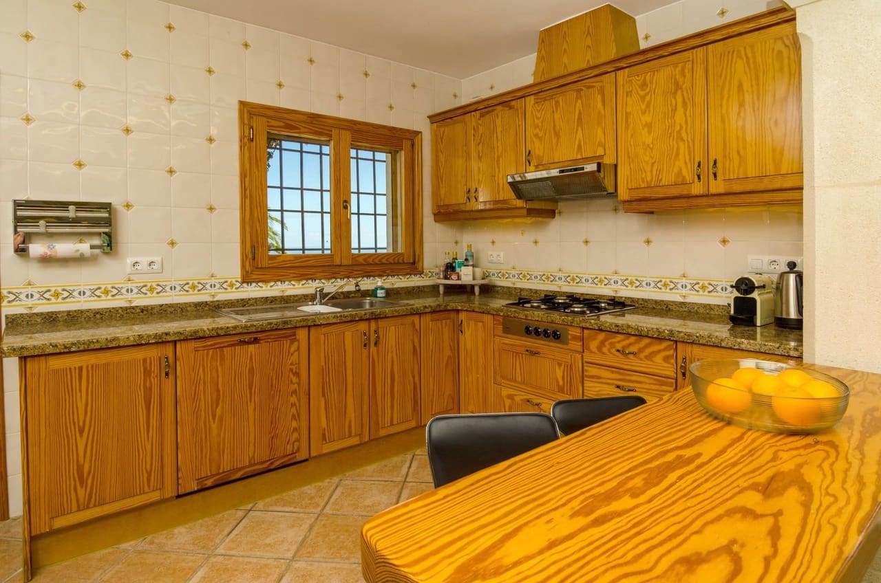 4 bedroom Villa for sale in Javea / Xabia with pool garage - € 3,500,000 (Ref: 8543934)