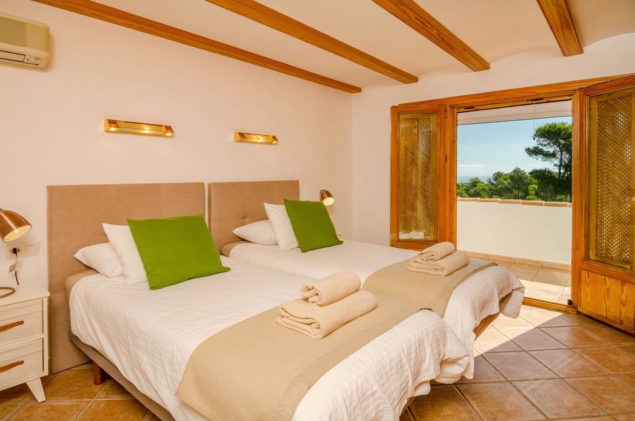 4 bedroom Villa for sale in Javea / Xabia with pool garage - € 3,500,000 (Ref: 8543934)