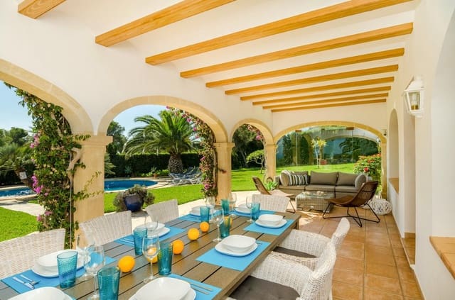 4 bedroom Villa for sale in Javea / Xàbia with pool garage - € 3,500,000 (Ref: 8543934)