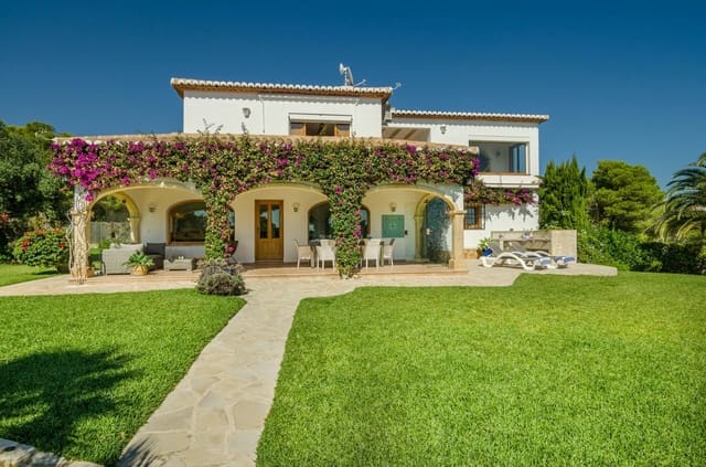 4 bedroom Villa for sale in Javea / Xàbia with pool garage - € 3,500,000 (Ref: 8543934)