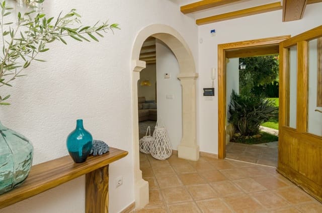 4 slaapkamer Villa te koop in Javea / Xàbia met zwembad - € 3.500.000 (Ref: 8543934)