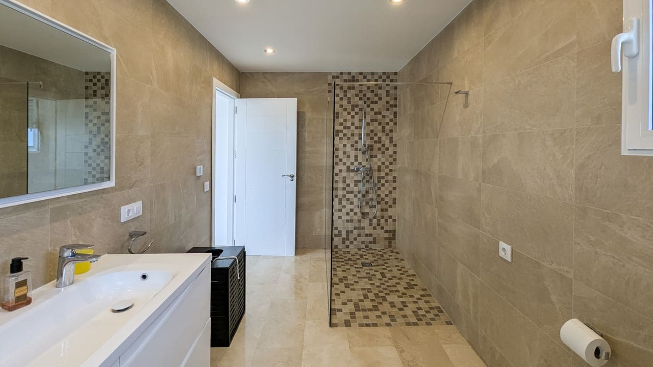 4 soveværelse Villa til salg i Javea / Xabia med swimmingpool garage - € 1.475.000 (Ref: 8762308)