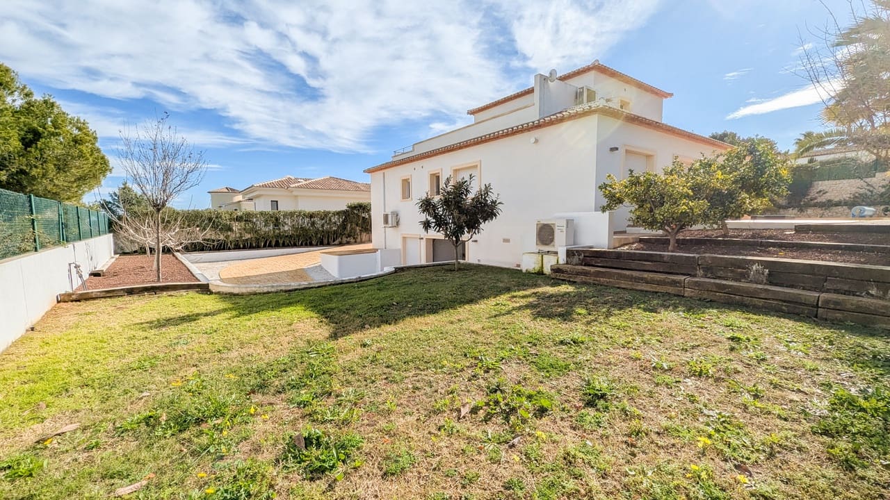 4 soveværelse Villa til salg i Javea / Xabia med swimmingpool garage - € 1.475.000 (Ref: 8762308)
