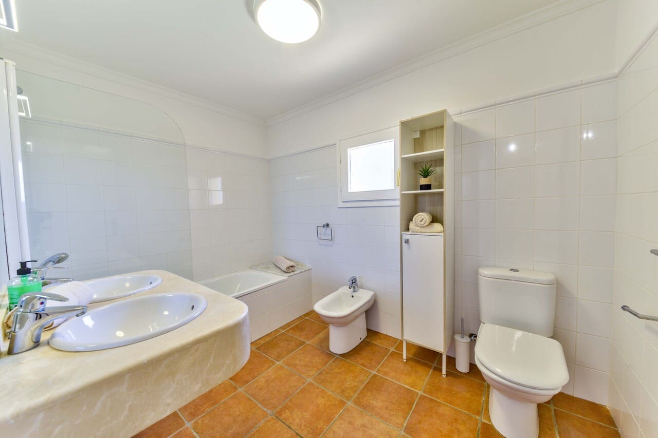 4 makuuhuone Huvila vuokrattavana paikassa Javea / Xabia mukana uima-altaan - 2 500 € (Ref: 8824458)