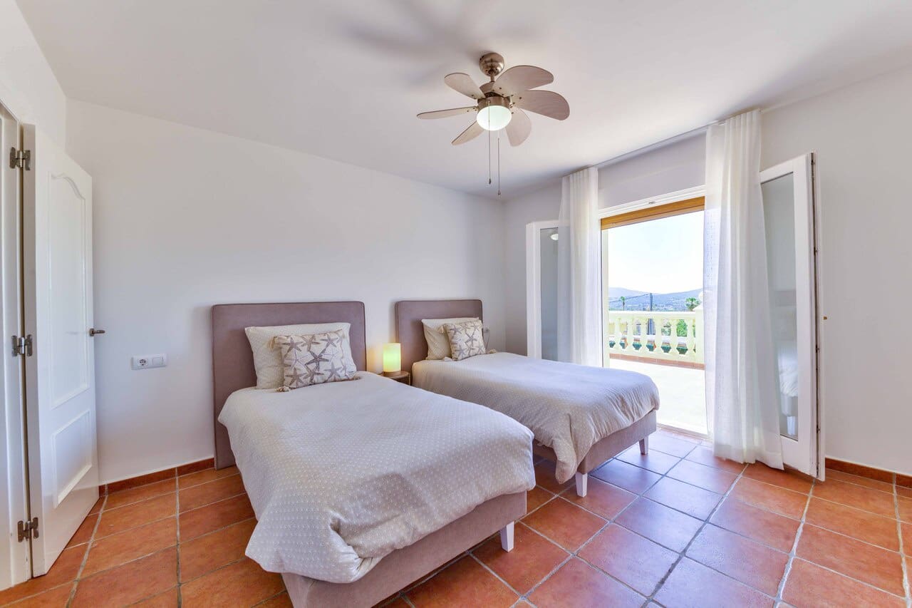 4 makuuhuone Huvila vuokrattavana paikassa Javea / Xabia mukana uima-altaan - 2 500 € (Ref: 8824458)