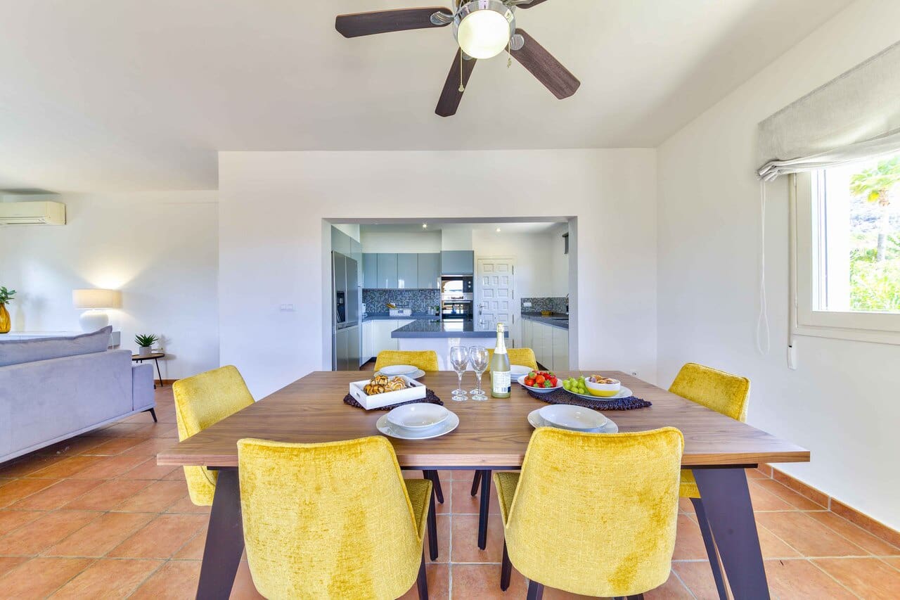 4 makuuhuone Huvila vuokrattavana paikassa Javea / Xabia mukana uima-altaan - 2 500 € (Ref: 8824458)