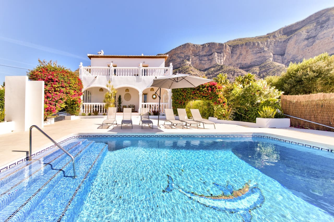 4 makuuhuone Huvila vuokrattavana paikassa Javea / Xabia mukana uima-altaan - 2 500 € (Ref: 8824458)