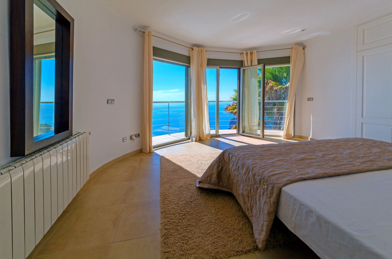 6 soveværelse Villa til salg i Javea / Xabia med swimmingpool - € 2.250.000 (Ref: 9425331)