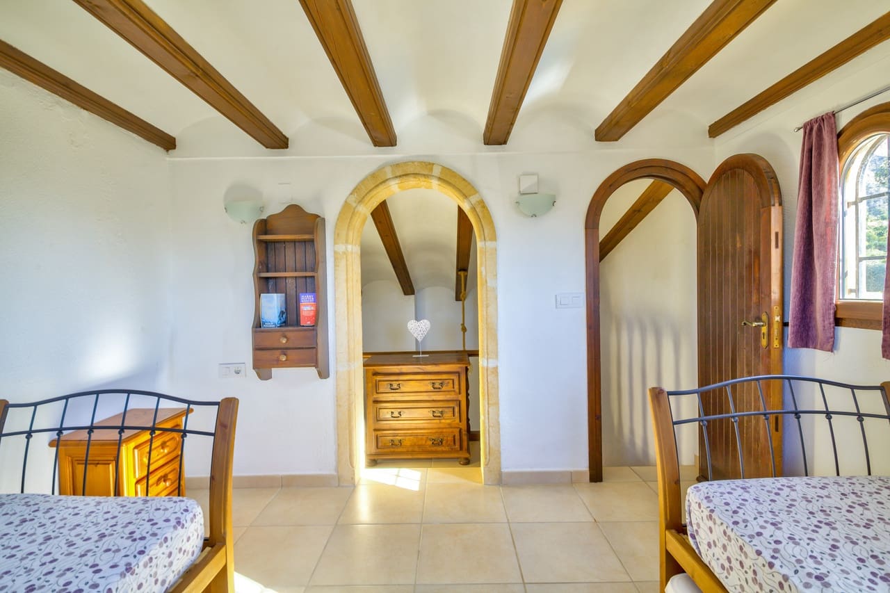 4 bedroom Villa for sale in Javea / Xabia with pool - € 795,000 (Ref: 9428741)