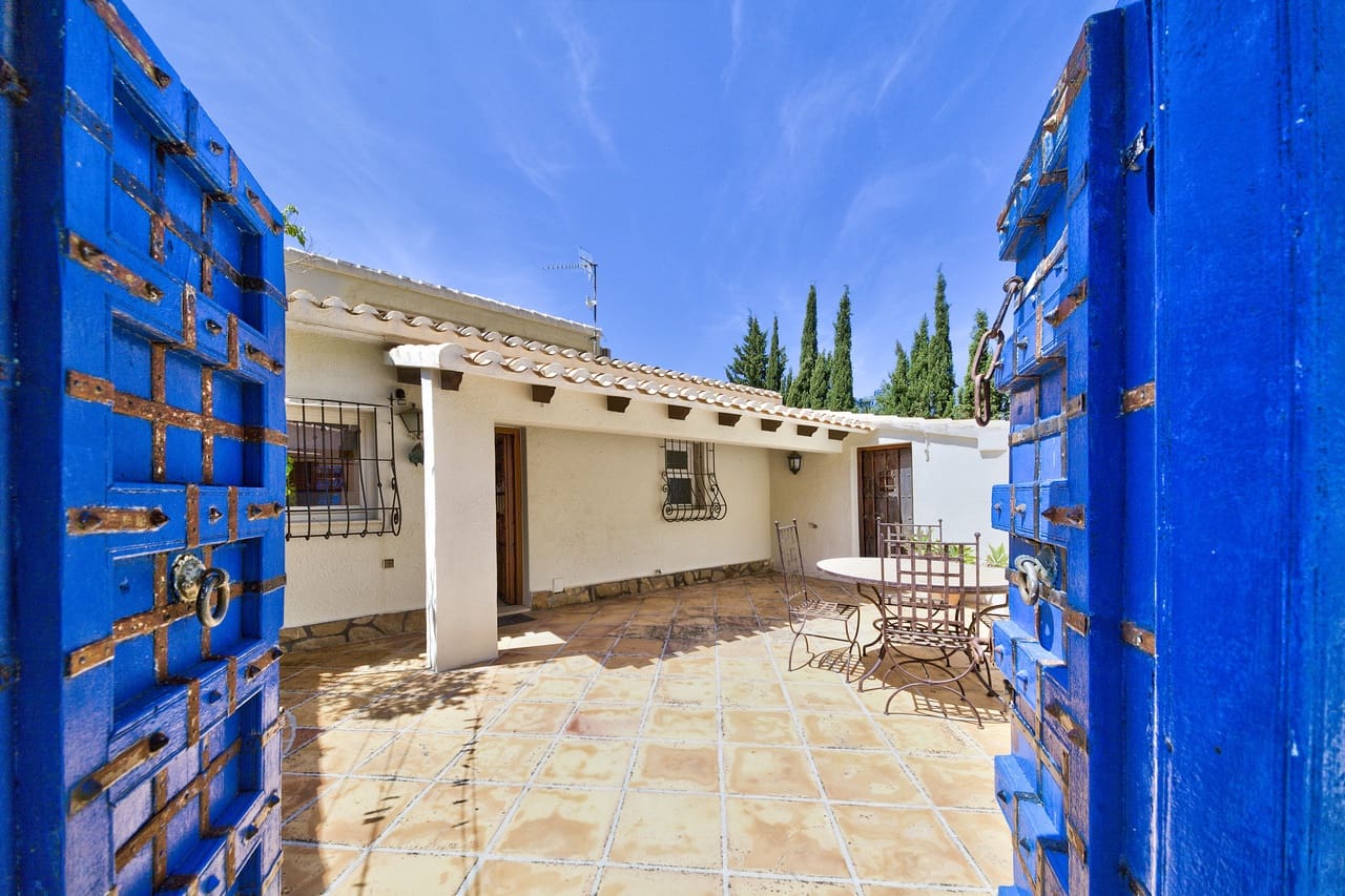 5 bedroom Villa for sale in Javea / Xabia with pool garage - € 1,395,000 (Ref: 9532522)