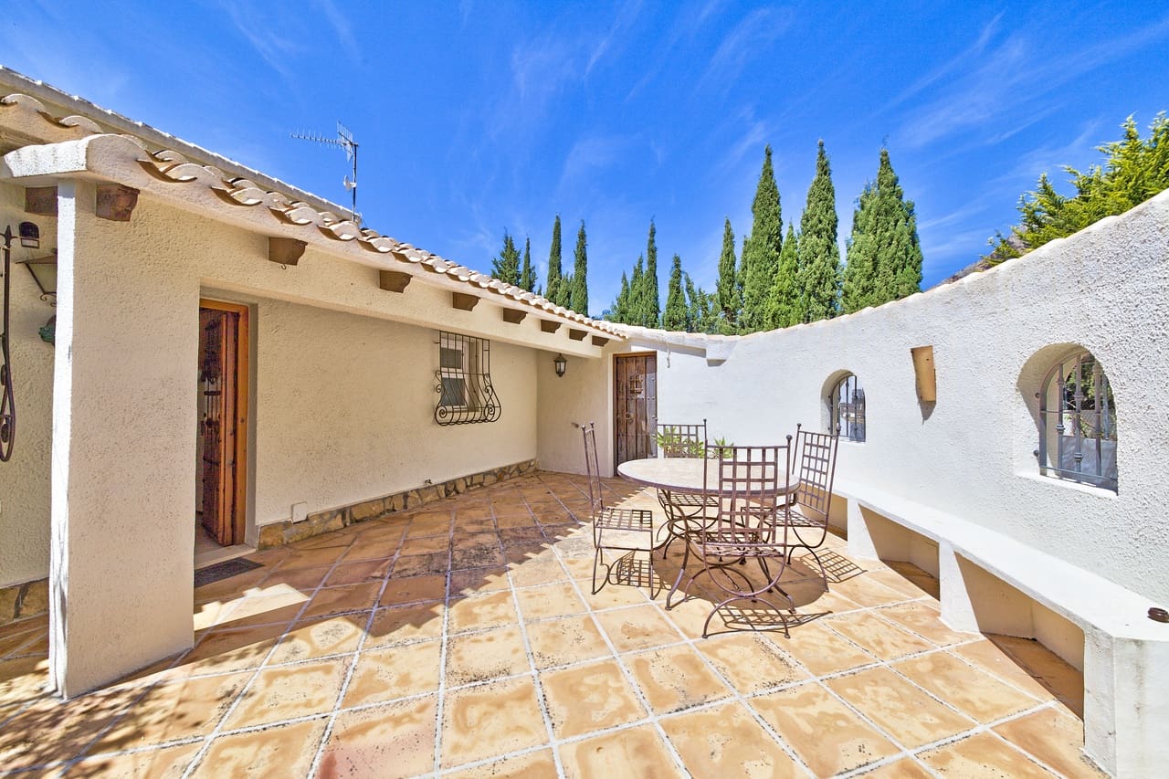 5 bedroom Villa for sale in Javea / Xabia with pool garage - € 1,395,000 (Ref: 9532522)