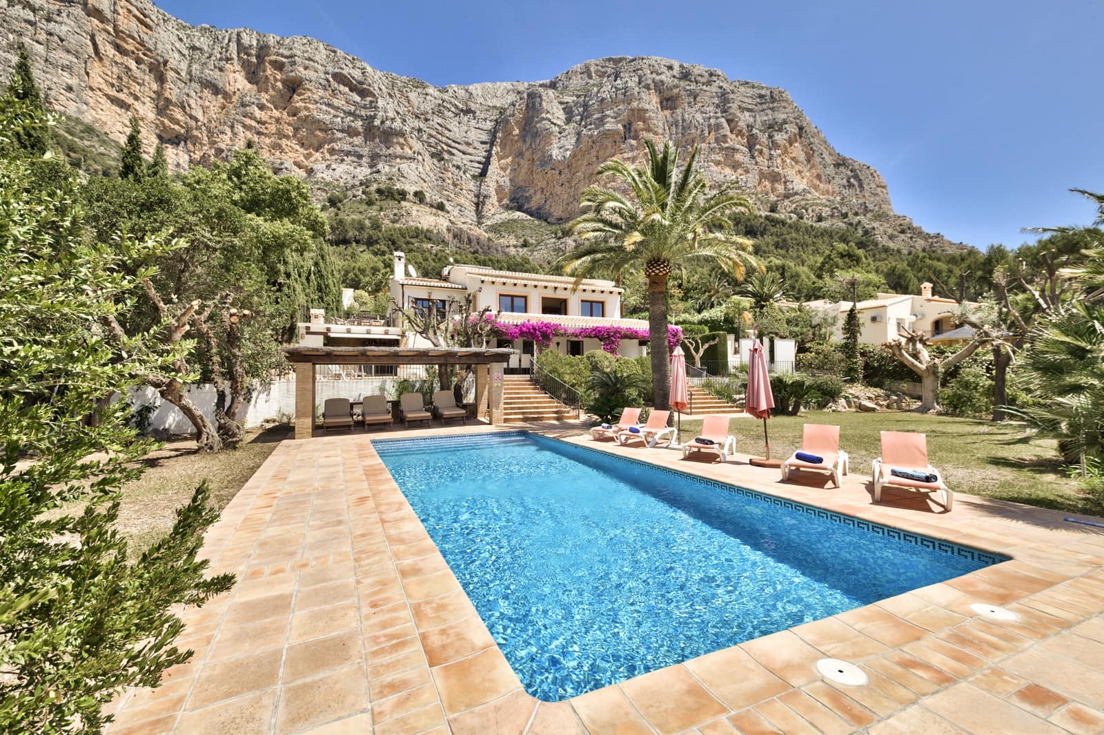 Chalet de 5 habitaciones en Javea / Xàbia en venta con piscina - 1.250.000 € (Ref: 9532522)