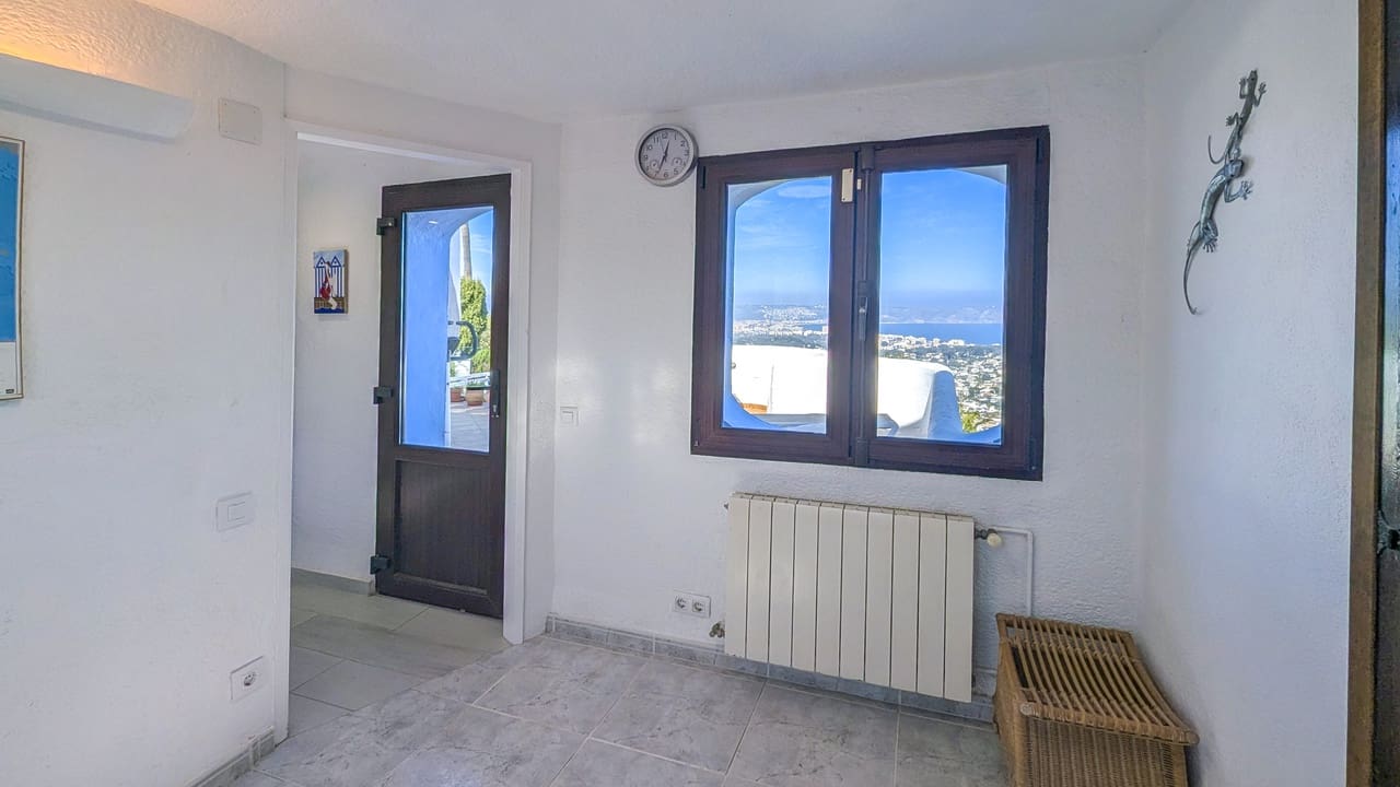 5 bedroom Villa for sale in Javea / Xabia with pool garage - € 970,000 (Ref: 9650982)