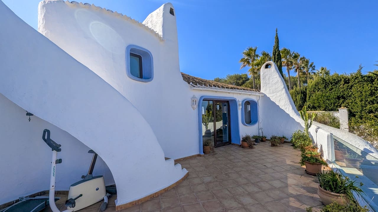 5 bedroom Villa for sale in Javea / Xabia with pool garage - € 970,000 (Ref: 9650982)