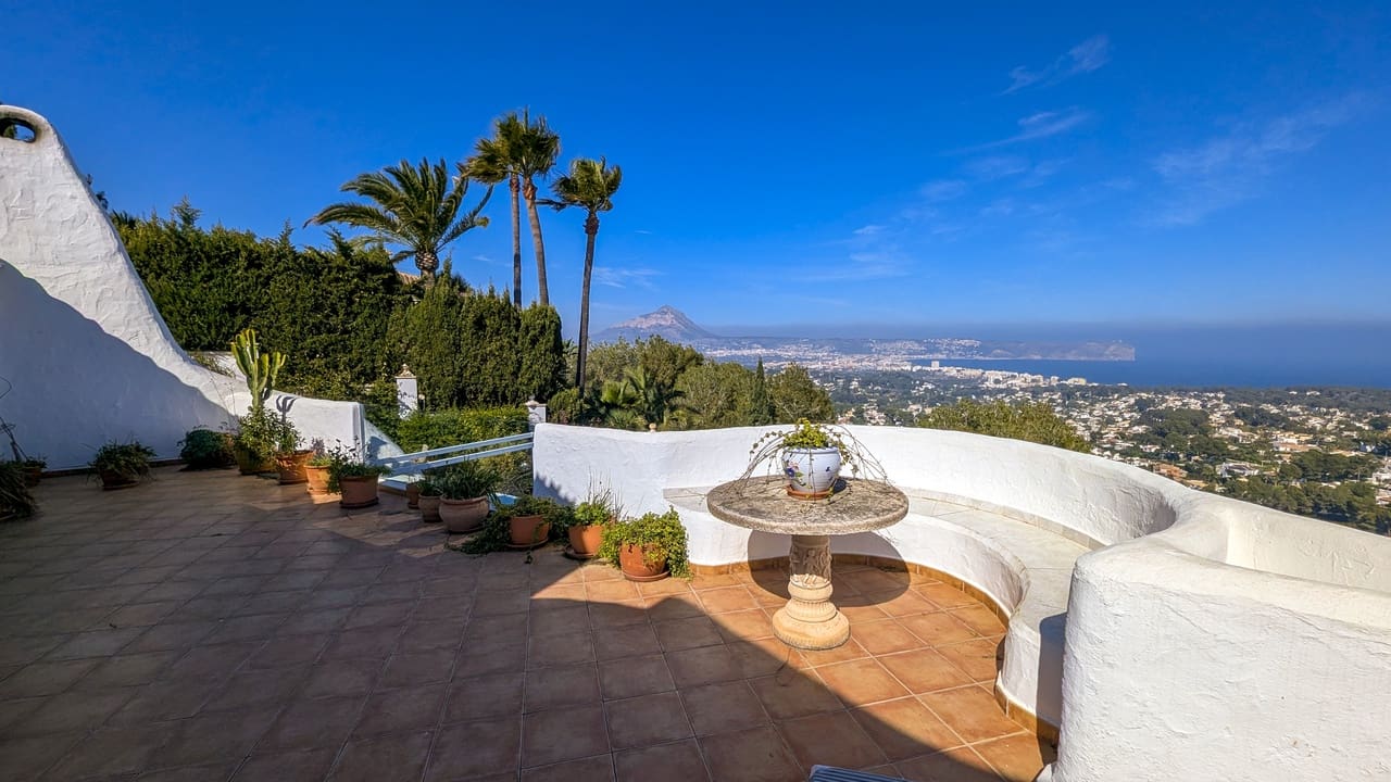 5 bedroom Villa for sale in Javea / Xabia with pool garage - € 970,000 (Ref: 9650982)